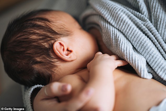 New guide suggests replacing breastfeeding with 'breastfeeding' to be more inclusive