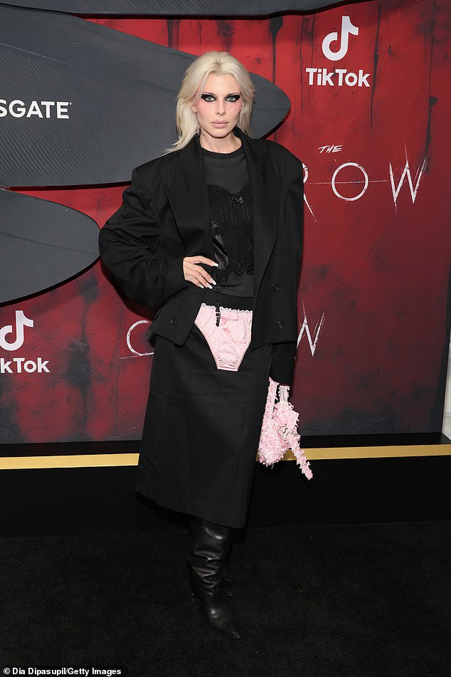 Julia Fox showed off her eccentric style at the world premiere of The Crow, held Tuesday at Village East by Angelika in Manhattan