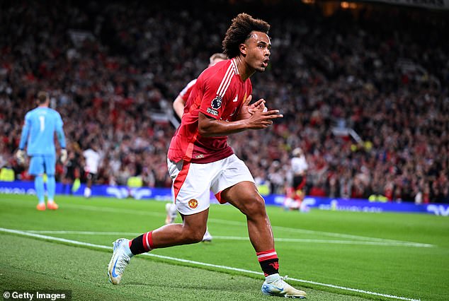 Joshua Zirkzee scored on his Manchester United debut to give Fulham a 1-0 win