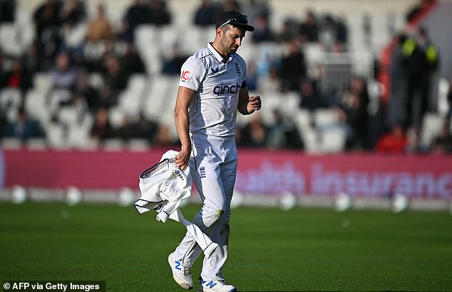 England fast bowler Mark Wood has been ruled out of the remainder of this summer's Test series against Sri Lanka