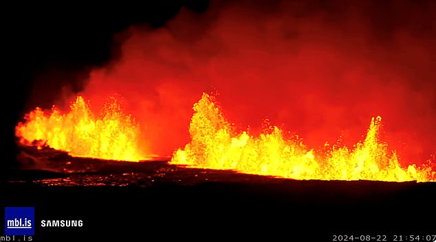 Video footage has captured the moment a massive geyser burst on the Reykjanes Peninsula, shooting molten ash and fire into the sky