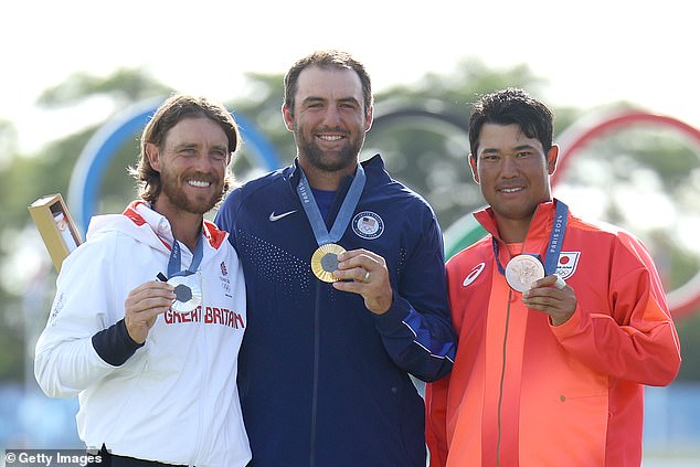 Matsuyama, seen with Tommy Fleetwood (left) and Scottie Scheffler (center), won a bronze medal in Paris