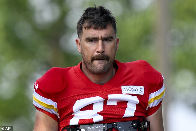 Travis Kelce Spent $59,000 on a Shopping Trip for Pop Star Girlfriend Taylor Swift