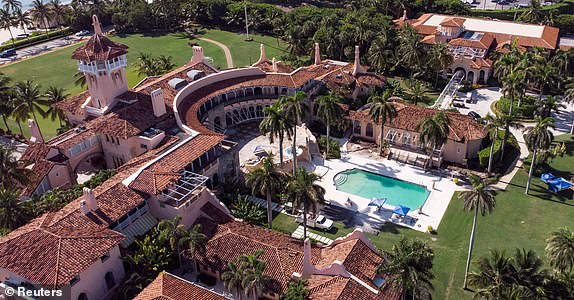 FILE PHOTO: An aerial view of former U.S. President Donald Trump's Mar-a-Lago home after Trump said FBI agents had searched the home, in Palm Beach, Florida, U.S., August 15, 2022. REUTERS/Marco Bello/File Photo 13569299 Judge Aileen Cannon appears to approve language in the search warrant for Mar-a-Lago as Trump's team tries to prevent prosecutors from using boxes of evidence seized from the club