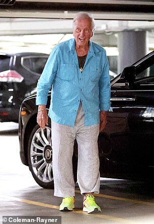 1725220247 302 50s heartthrob Pat Boone shows hes still got what it