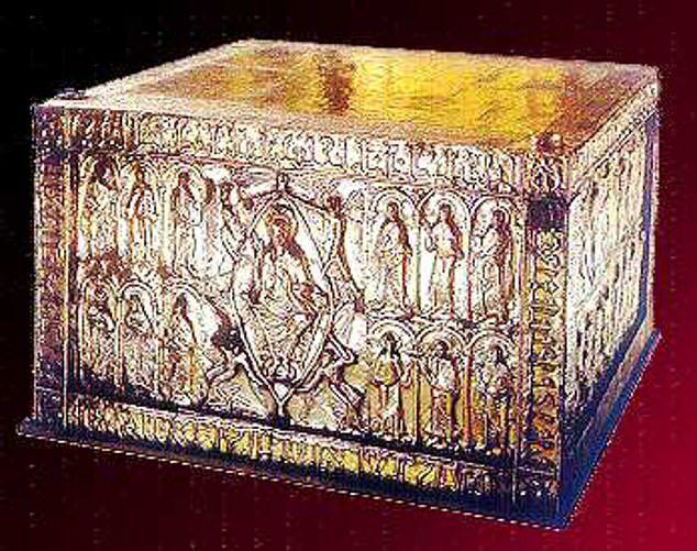 The sweat cloth is located in the Arca Santa, an elaborate reliquary