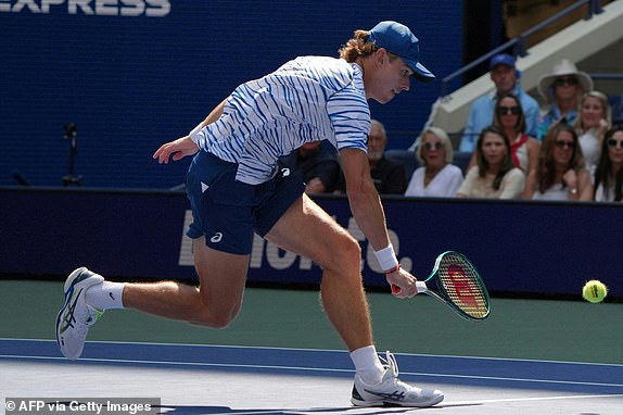 Australia's Alex de Minaur plays against Britain's Jack Draper during their men's quarterfinal match on day 10 of the US Open tennis tournament at the USTA Billie Jean King National Tennis Center in New York City, September 4, 2024. (Photo by TIMOTHY A. CLARY / AFP) (Photo by TIMOTHY A. CLARY/AFP via Getty Images)