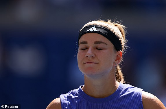 Tennis - US Open - Flushing Meadows, New York, United States - September 4, 2024 Karolina Muchova of the Czech Republic reacts during her quarter-final match against Beatriz Haddad Maia of Brazil REUTERS/Andrew Kelly