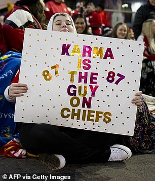 Taylor Swift fan at a Chiefs game