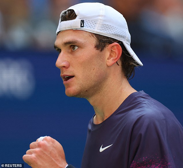 Left-handed Briton Jack Draper won the quarter-finals 6-3, 7-5, 6-2 in New York