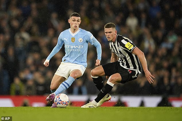 Sven Botman (right) has not played for Newcastle since his appearance against Man City in March