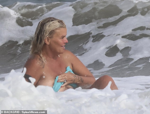 Kerry was hit by the wave as she struggled to regain her balance