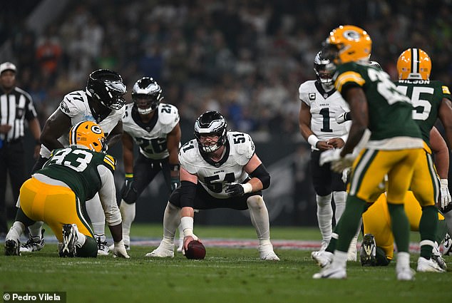 1725682431 593 Philadelphia Eagles win first NFL game without Jason Kelce as