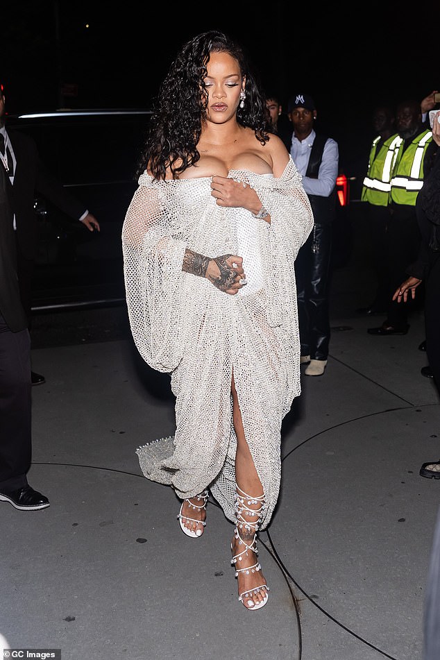 The Umbrella singer looked as glamorous as ever at the event, held at the Solomon R. Guggenheim Museum, wearing a custom-made crystal mesh Alaïa gown.