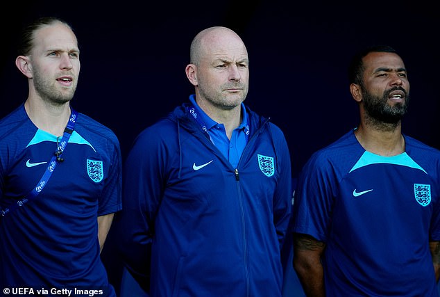 Carsley (centre) had not previously sung the national anthem as head coach of the England Under-21 team