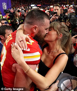 Swift's relationship with Travis Kelce began around the same time