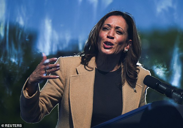 1725728222 814 Trumps bizarre request ahead of debate showdown with Kamala Harris