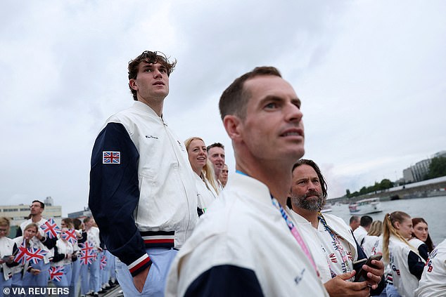 Jack Draper's (centre) performance at this US Open was a moving reminder that British tennis can still excite in a post-Andy Murray (foreground) world