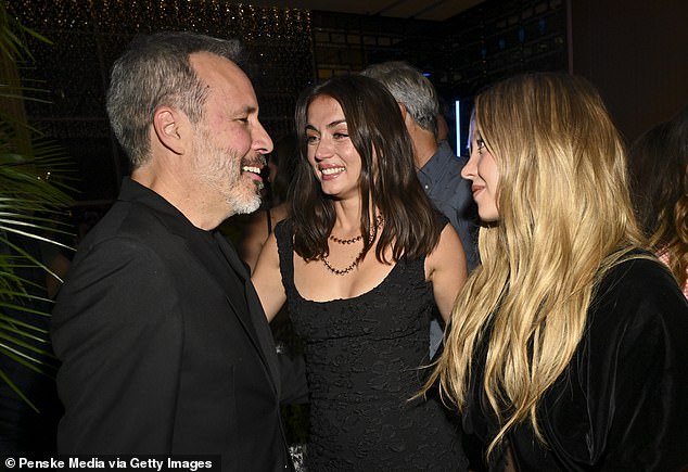 Ana and Sydney had the biggest smiles on their faces as they chatted with Denis Villeneuve