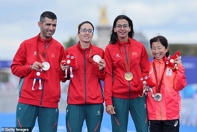 The bronze medal was instead awarded to Misato Michishita of Japan (right)