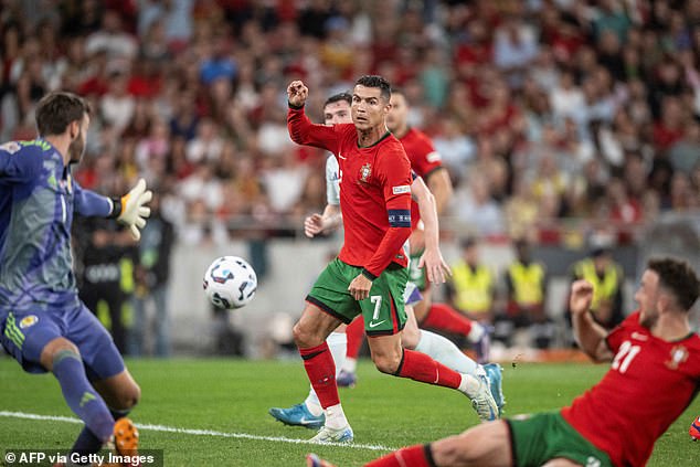 Ronaldo arrived at the far post with a close-range finish in the closing stages of the match