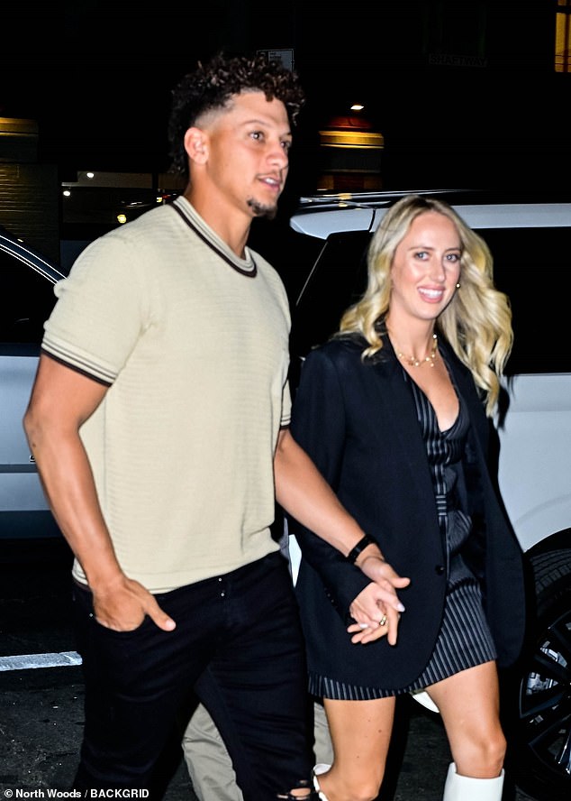 The couple in love went on a double date in Manhattan with Patrick and Brittany Mahomes