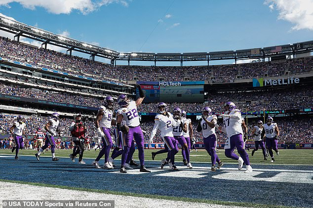 Jones would throw another interception to Harrison Smith in the endzone from 11 yards out