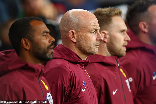 Former England manager wants Lee Carsley and his staff to be able to do their job