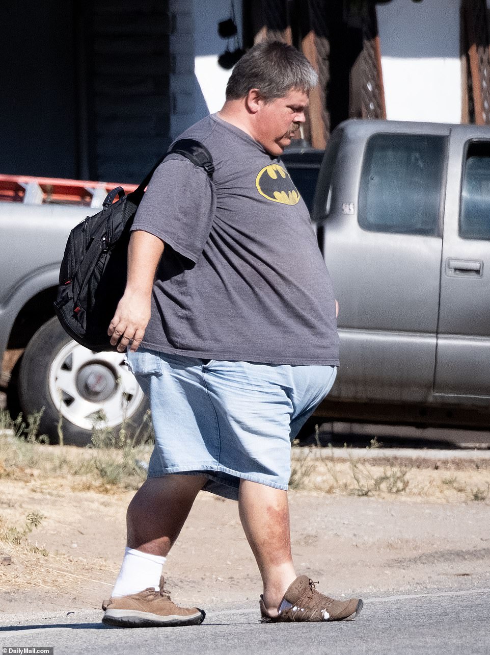 Jess, who was pictured last week, was in the news ten years ago when he was photographed rummaging through trash in his neighborhood