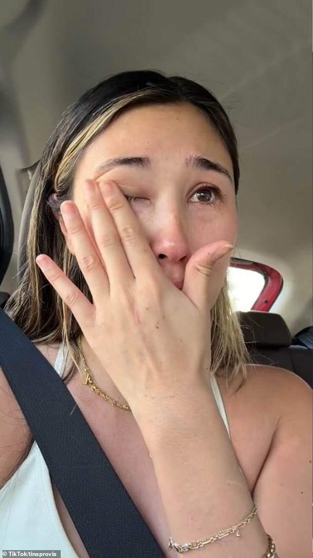 As she returned to her car, the 2021 Love Island winner burst into tears. 