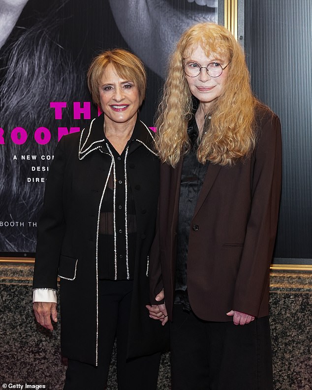 Mia was also joined on the red carpet by her co-star in the two-person play, three-time Tony winner Patti LuPone