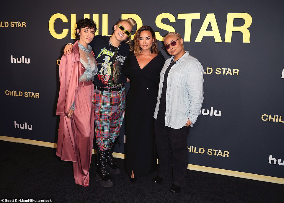 JoJo and Lovato posed with former child actors Alyson Stoner and Raven-Symone