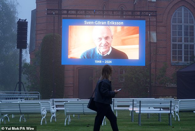 1726209056 44 The final farewell First glimpse of Sven Goran Erikssons coffin