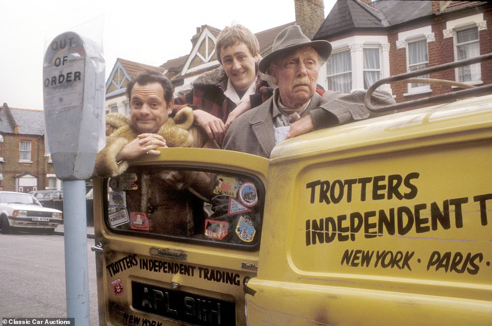 The stars of the show pose for the 1981 Christmas special, including Lennard Pearce, who played Grandpa, on the right