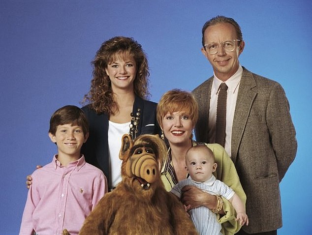 Gregory is pictured with Max Wright, Anne Schedeen and Andrea Elson in ALF