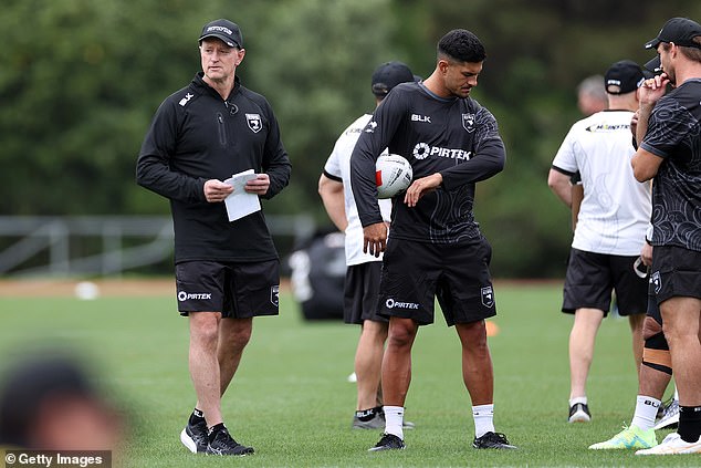 Maguire was keen to combine both roles as manager of the Kiwis and NSW Blues, but an ultimatum from the New Zealand Rugby League Board meant he would focus solely on the Origin arena