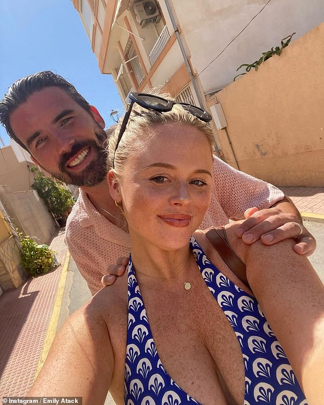 In a photo she shared with her 1.9 million Instagram followers, Emily showed off a gorgeous outfit in another blue and white swimsuit with a plunging neckline and a patterned design