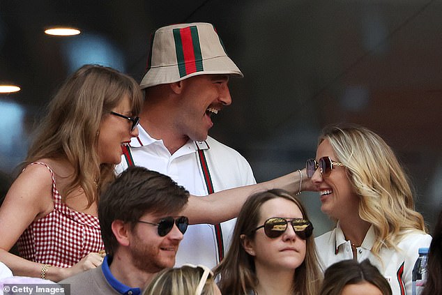 Brittany and Taylor seemed to be in a good mood as they watched the match between Jannik Sinner and Taylor Fritz