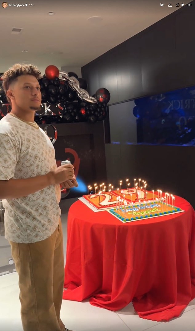 The mother of two shared a video of the signal giver blowing out his candles on Instagram