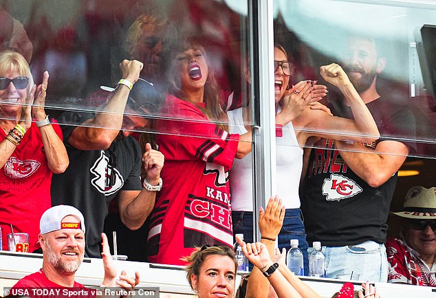 Cheering from her VIP suite alongside her mother Andrea, brother Austin and singer Danielle Haim, Taylor wore a long Chiefs T-shirt for her final game