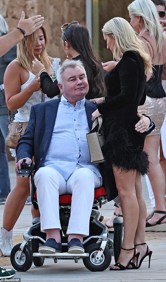 Eamonn is still married and is seen wearing his wedding ring