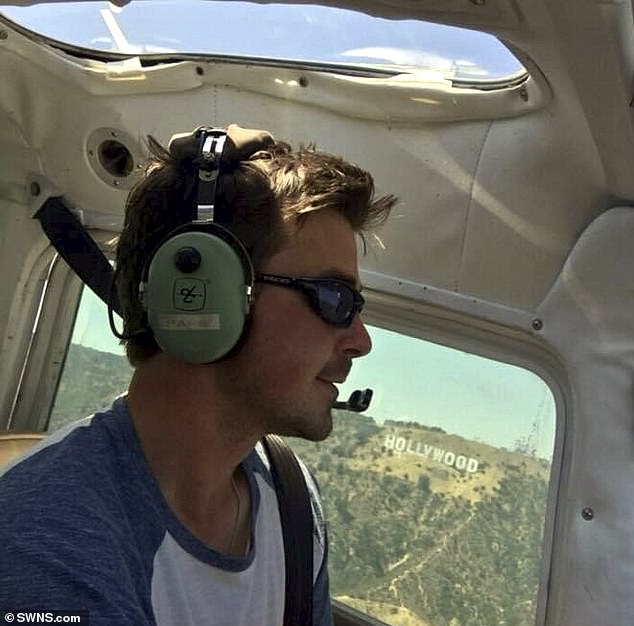 Later in 2018, he obtained his US pilot's license and traveled to California, where he flew over the Golden Gate Bridge, past the Hollywood sign (pictured)