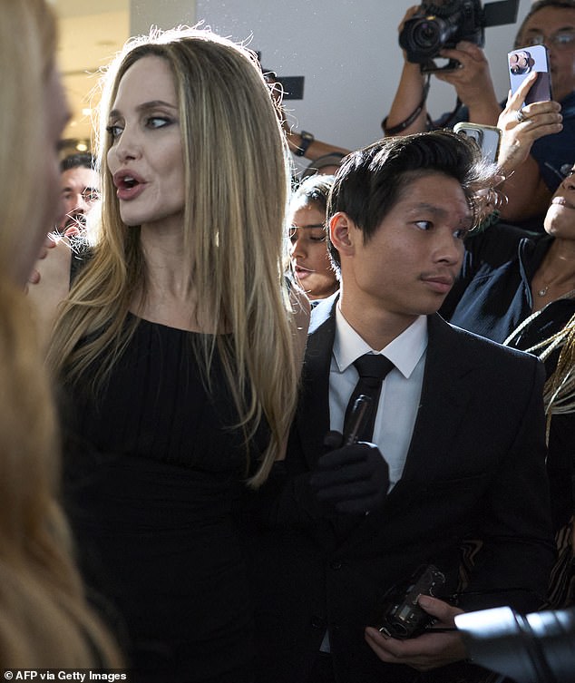 1726584187 60 Angelina Jolie had a top plastic surgeon look at son