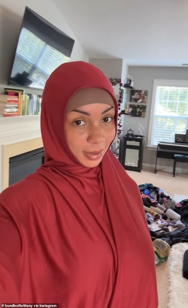 On Saturday, the 32-year-old internet personality spoke openly about her financial struggles in an Instagram video in which she wore a khimar, a piece of cloth worn by Muslim women that covers the head, neck and shoulders