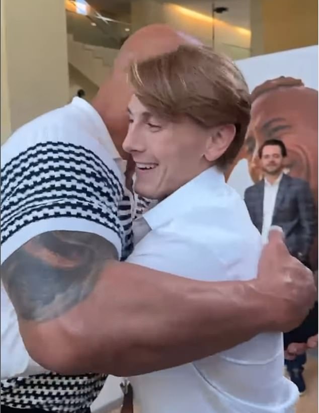 1726617682 462 Dwayne Johnson shares video of a fan who he inspired