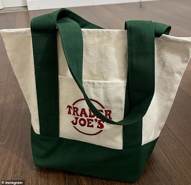 Trader Joe's mini bags come in four colors: red, yellow, navy, yellow, and dark green