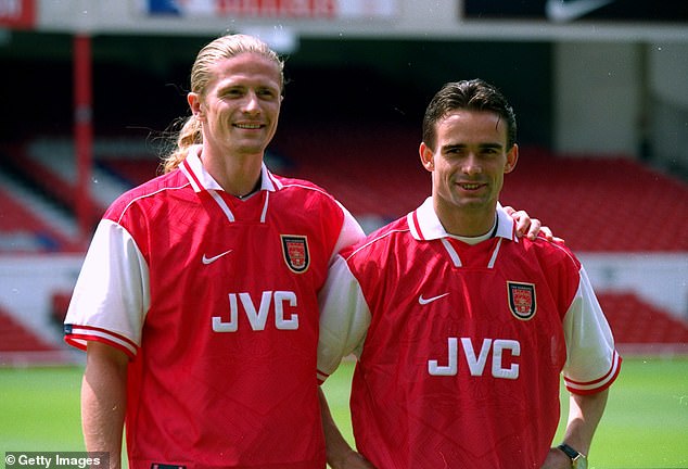 Petit joined Arsenal in 1997, along with Marc Overmars, and both were sold to Barcelona three years later