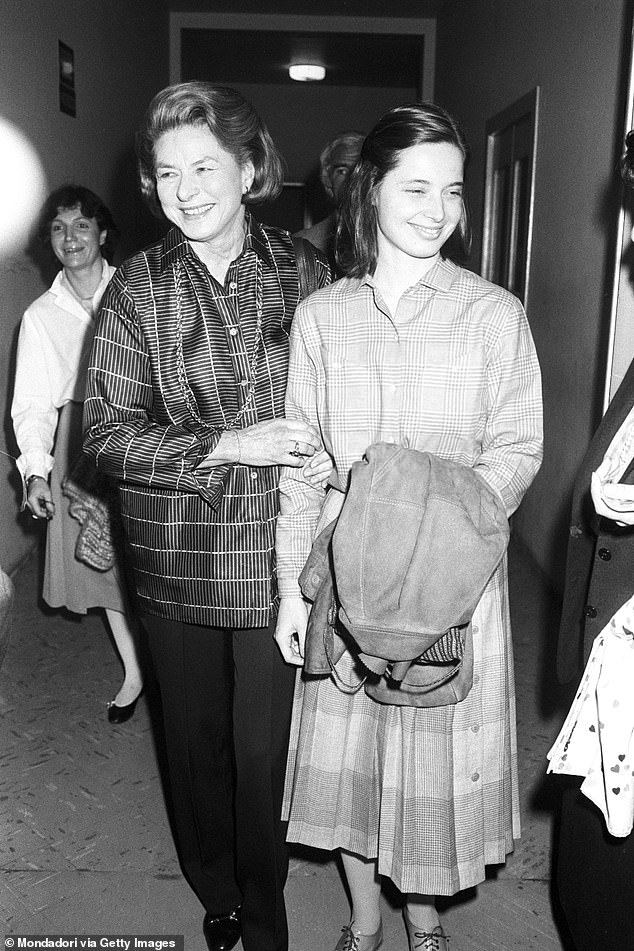 Isabella and her Swedish superstar actress mother Ingrid Bergman in 1980