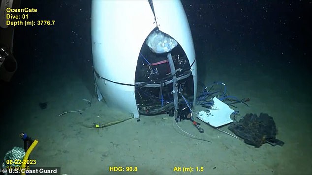 He claimed that there was a faulty connection between the hull and the large titanium ring, which allowed water to seep in from the front and push the submarine apart. The photo shows the tail of the Titan on the seabed