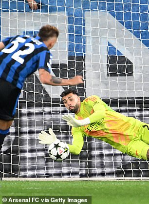 The Spaniard first denied Mateo Retegui from the penalty spot